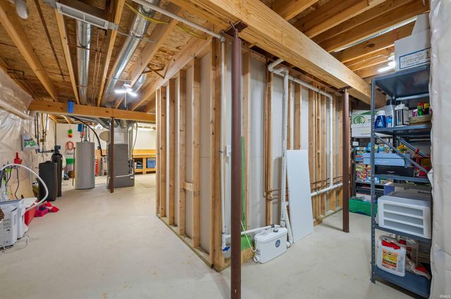 966 Tealwood Lane, South Bend, IN 46614