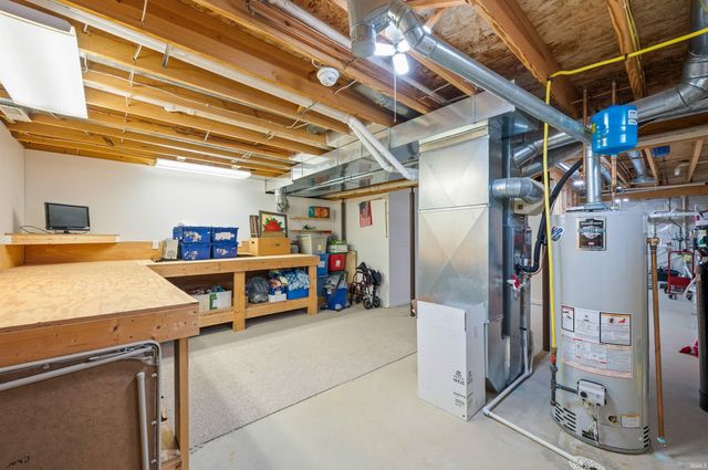 966 Tealwood Lane, South Bend, IN 46614