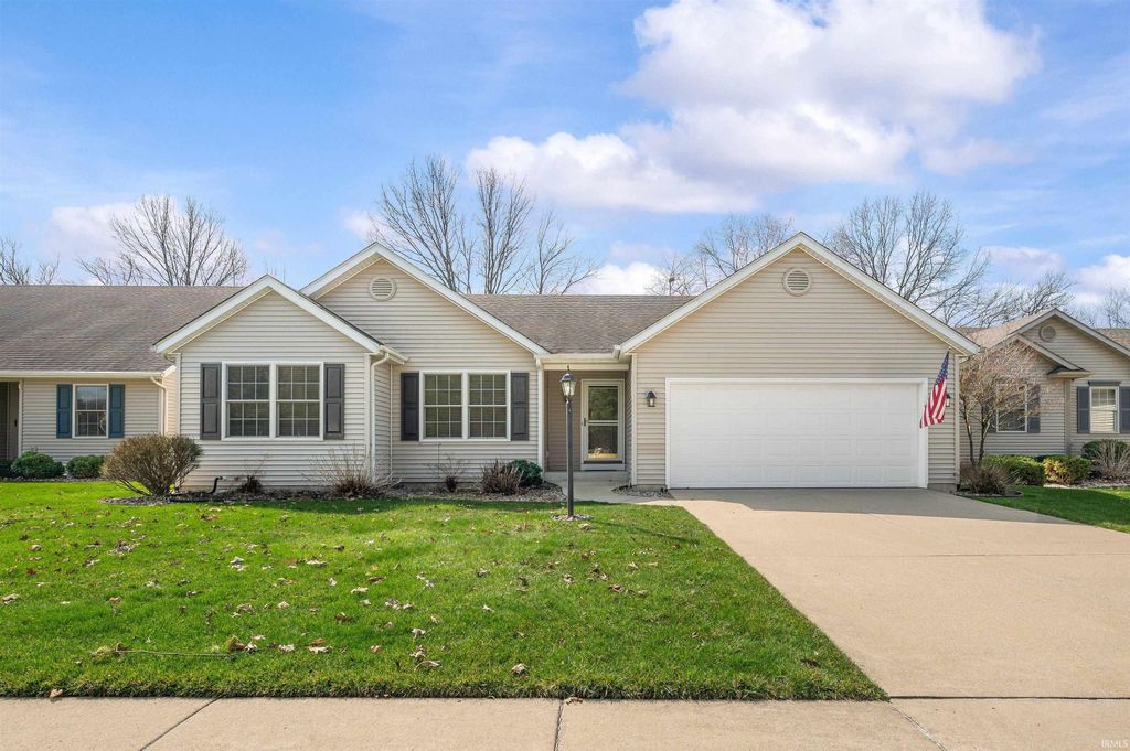 966 Tealwood Lane, South Bend, IN 46614