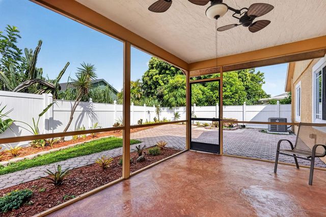 166 RAINTREE, Jupiter, FL 33458
