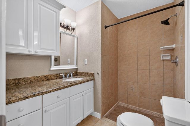 166 RAINTREE, Jupiter, FL 33458