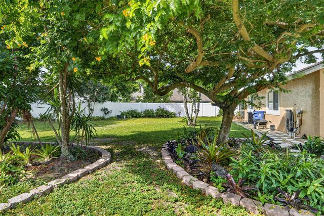 166 RAINTREE, Jupiter, FL 33458