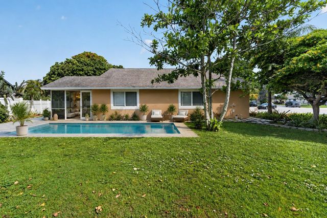 166 RAINTREE, Jupiter, FL 33458