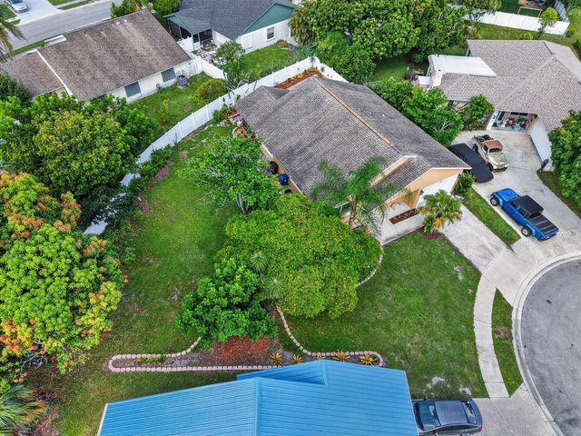 166 RAINTREE, Jupiter, FL 33458
