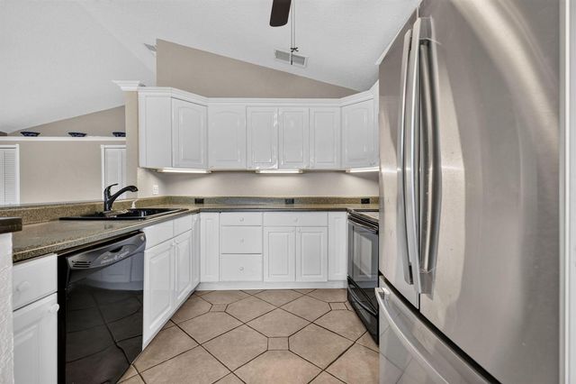 166 RAINTREE, Jupiter, FL 33458