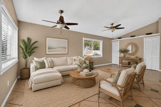 166 RAINTREE, Jupiter, FL 33458