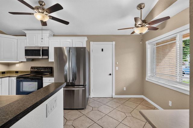166 RAINTREE, Jupiter, FL 33458