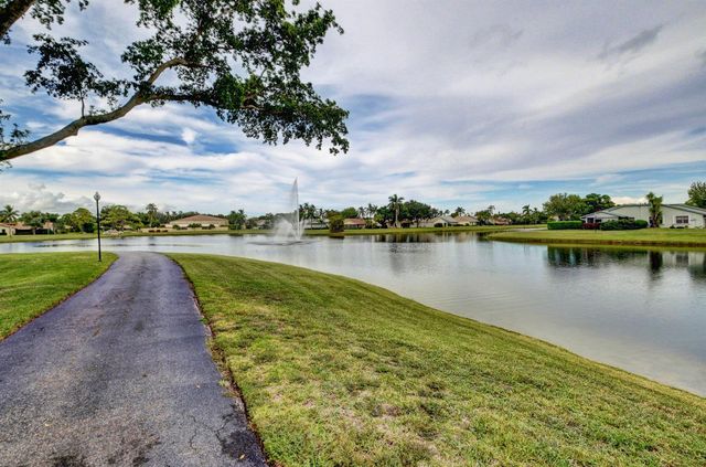 2850 NW 15th Street, Delray Beach, FL 33445