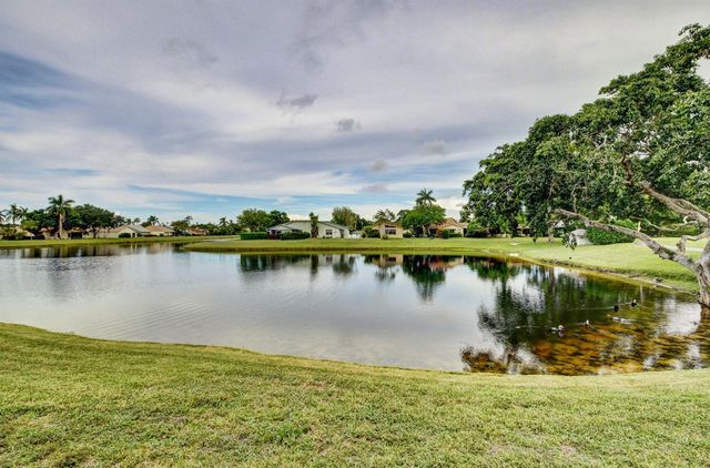 2850 NW 15th Street, Delray Beach, FL 33445
