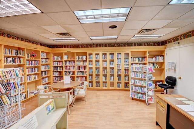 2850 NW 15th Street, Delray Beach, FL 33445