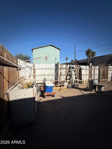 1109 W APACHE Street, Phoenix, AZ 85007