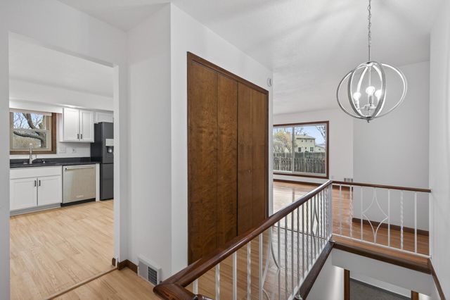 4608 W 99th Street, Bloomington, MN 55437