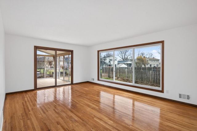 4608 W 99th Street, Bloomington, MN 55437