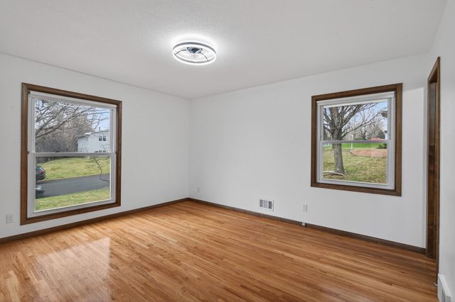 4608 W 99th Street, Bloomington, MN 55437