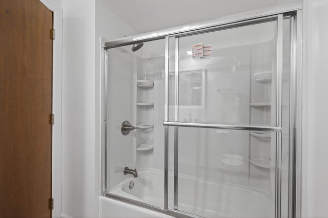 4608 W 99th Street, Bloomington, MN 55437