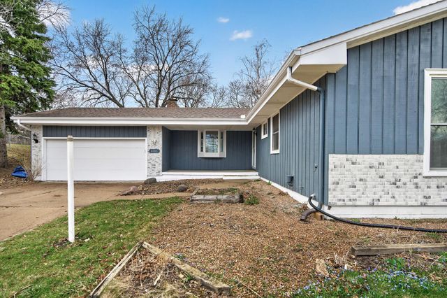 4608 W 99th Street, Bloomington, MN 55437