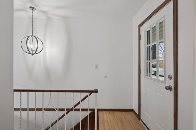 4608 W 99th Street, Bloomington, MN 55437