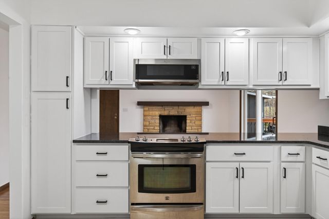 4608 W 99th Street, Bloomington, MN 55437