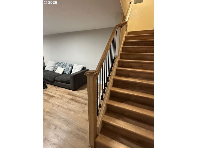 1324 PACIFIC Ave, Forest Grove, OR 97116