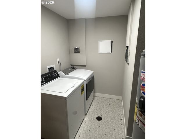 1324 PACIFIC Ave, Forest Grove, OR 97116