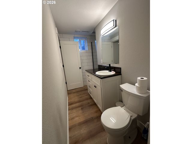 1324 PACIFIC Ave, Forest Grove, OR 97116