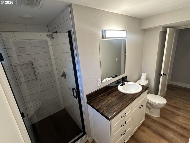 1324 PACIFIC Ave, Forest Grove, OR 97116