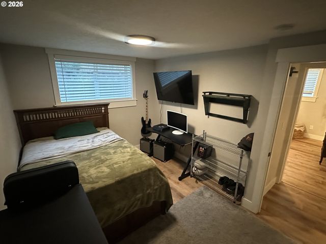 1324 PACIFIC Ave, Forest Grove, OR 97116