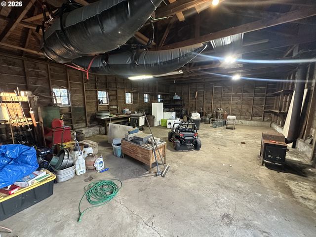 1324 PACIFIC Ave, Forest Grove, OR 97116