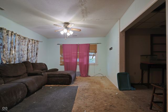 740 N National Road, Columbus, IN 47201