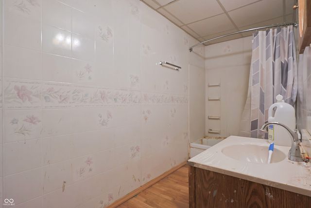 740 N National Road, Columbus, IN 47201