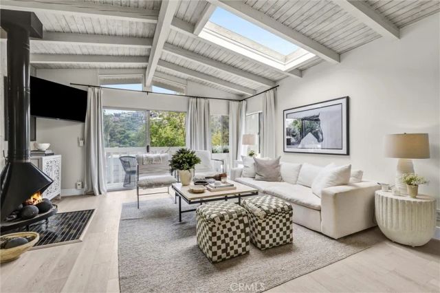 1025 Oro, Laguna Beach, CA 92651