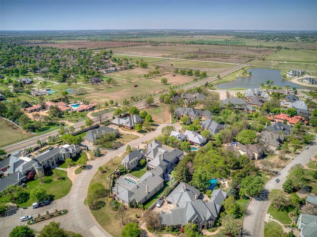 4370 Covington Way, Norman, OK 73072