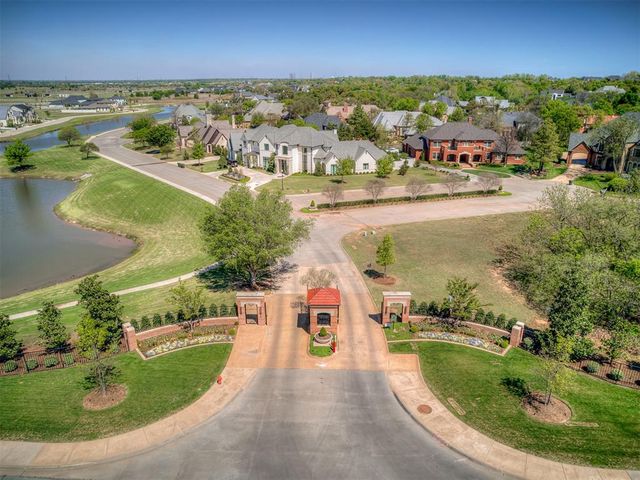 4370 Covington Way, Norman, OK 73072