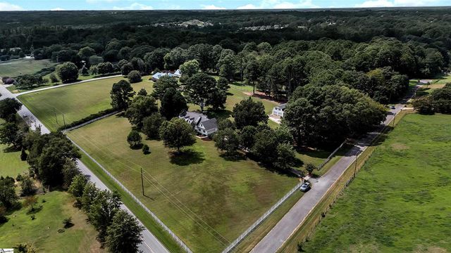 4237 Midway Road, Belton, SC 29627