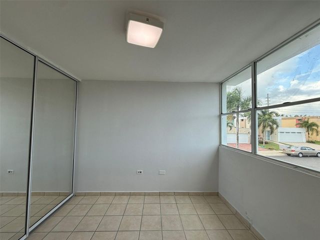 URB PASEO LOS ARTESANOS ALEJANDRO LOZADA 156, Las Piedras, PR 00771