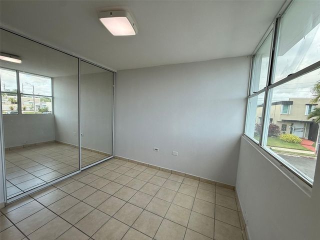 URB PASEO LOS ARTESANOS ALEJANDRO LOZADA 156, Las Piedras, PR 00771