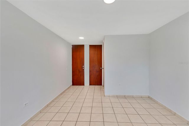 URB PASEO LOS ARTESANOS ALEJANDRO LOZADA 156, Las Piedras, PR 00771