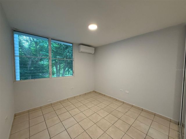 URB PASEO LOS ARTESANOS ALEJANDRO LOZADA 156, Las Piedras, PR 00771