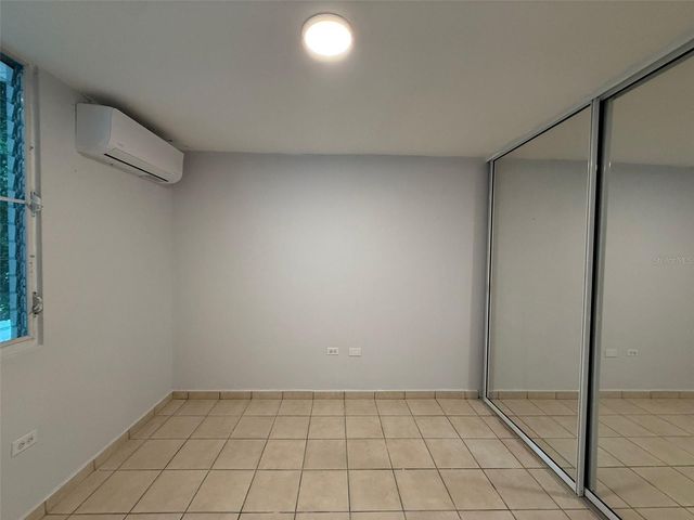 URB PASEO LOS ARTESANOS ALEJANDRO LOZADA 156, Las Piedras, PR 00771