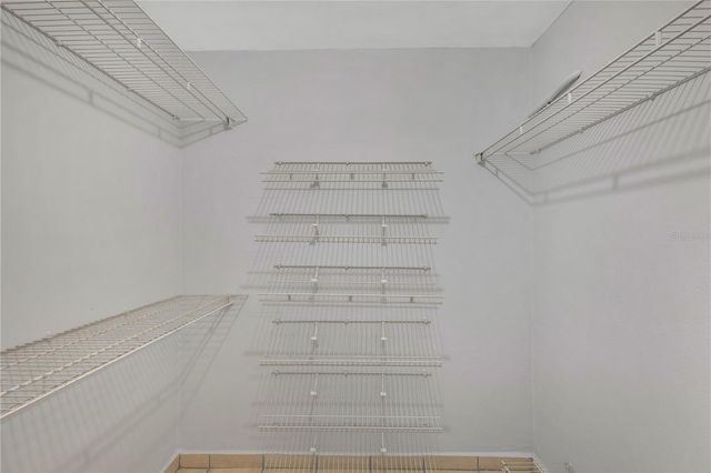 URB PASEO LOS ARTESANOS ALEJANDRO LOZADA 156, Las Piedras, PR 00771