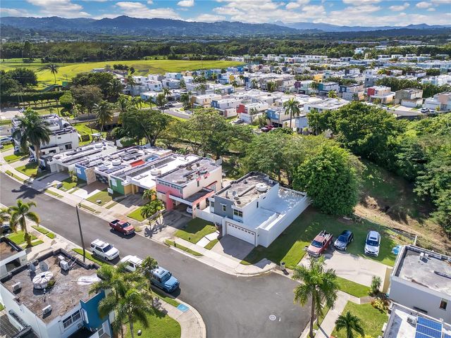 URB PASEO LOS ARTESANOS ALEJANDRO LOZADA 156, Las Piedras, PR 00771