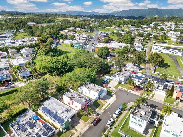 URB PASEO LOS ARTESANOS ALEJANDRO LOZADA 156, Las Piedras, PR 00771