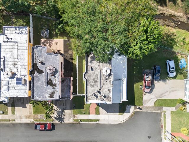 URB PASEO LOS ARTESANOS ALEJANDRO LOZADA 156, Las Piedras, PR 00771