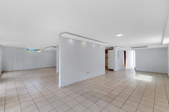 URB PASEO LOS ARTESANOS ALEJANDRO LOZADA 156, Las Piedras, PR 00771