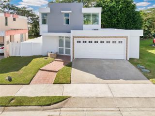 URB PASEO LOS ARTESANOS ALEJANDRO LOZADA 156, Las Piedras, PR 00771