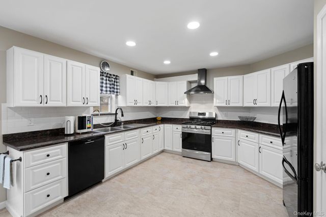 317 Angelo Drive, Montgomery, NY 12549