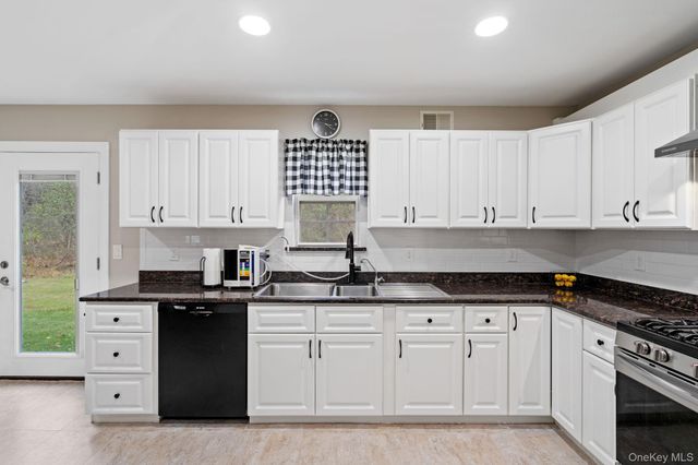 317 Angelo Drive, Montgomery, NY 12549