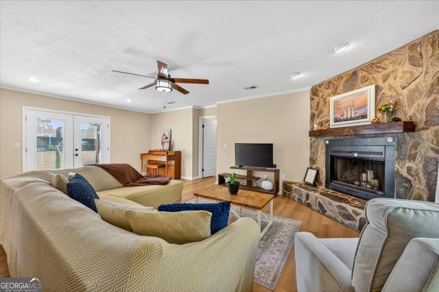 670 Hillmont Drive, Waycross, GA 31503