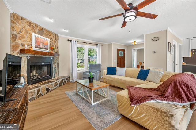 670 Hillmont Drive, Waycross, GA 31503