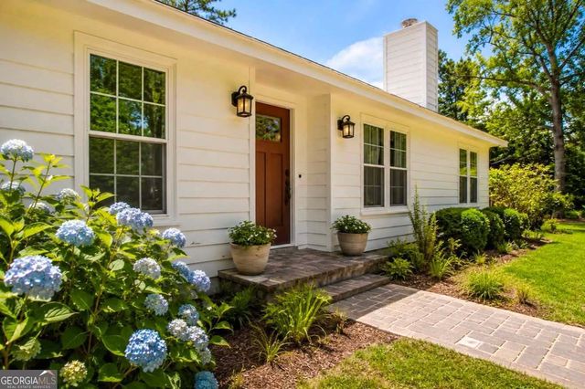 670 Hillmont Drive, Waycross, GA 31503